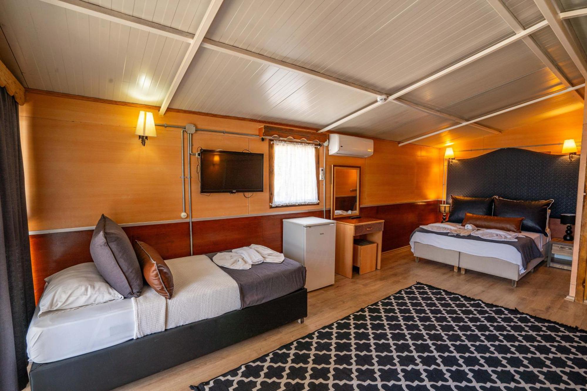 Simlarda Country Club Ayvalik Villa Luaran gambar