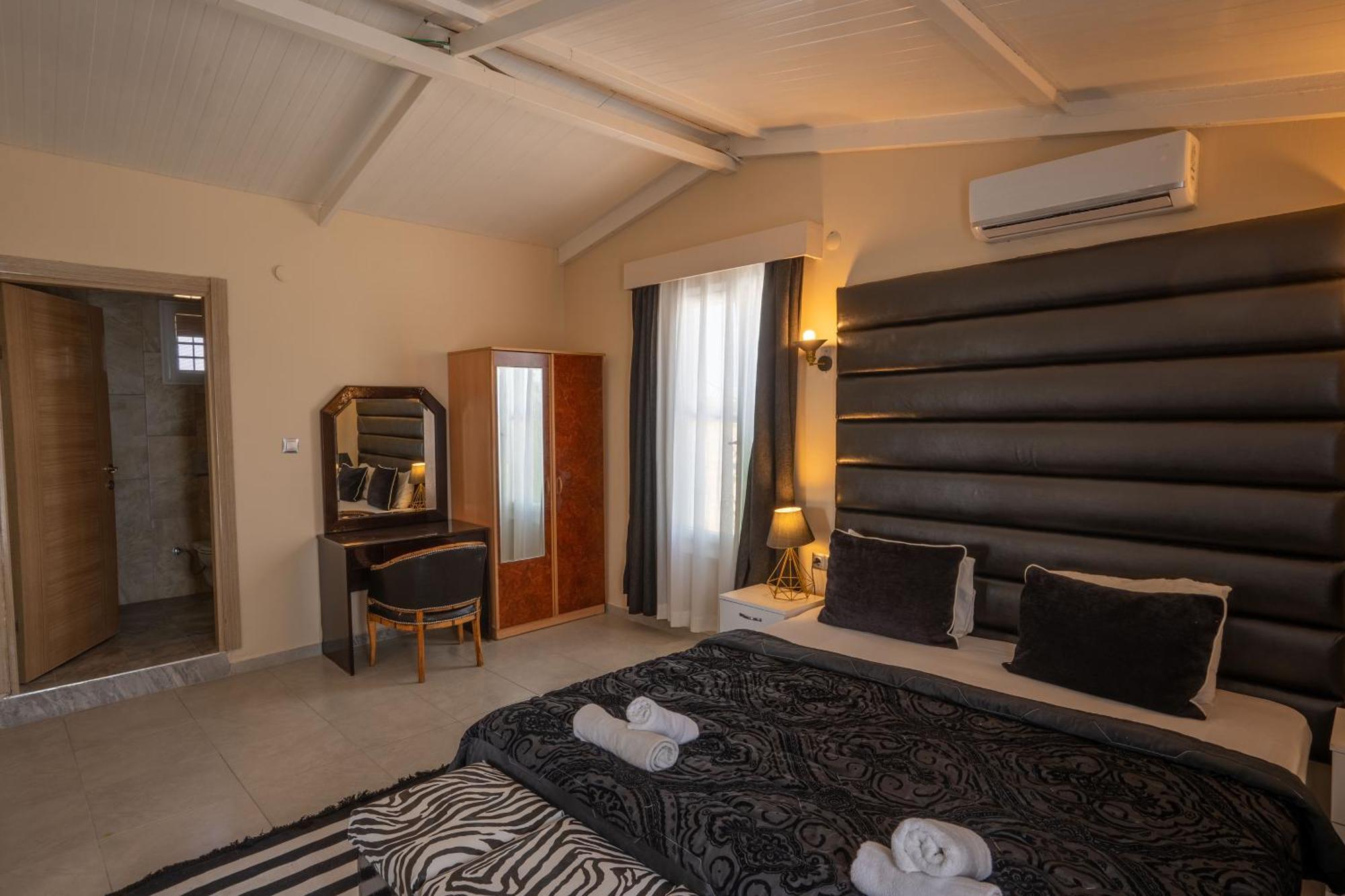 Simlarda Country Club Ayvalik Villa Luaran gambar